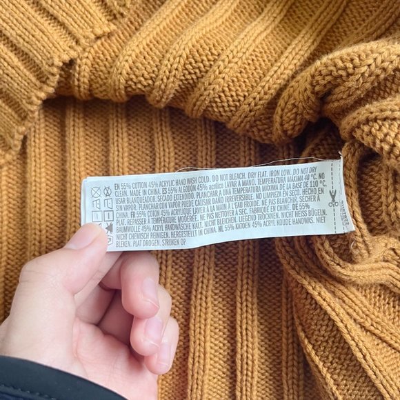 NEW Forever 21 Rib Knit Turtleneck Burnt Orange Cropped Sweater Women Medium (M) - Picture 4 of 4